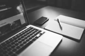 Zo maak jij je eigen mobiele werkstation met een microsoft surface laptop